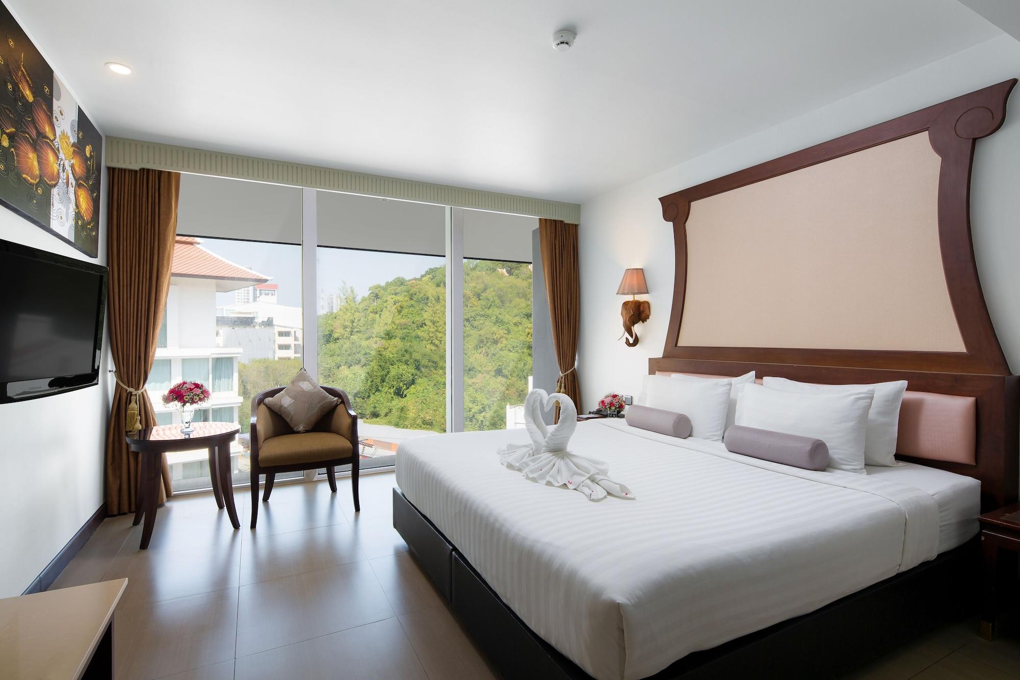 Aiyara Grand Hotel Pattaya Luaran gambar