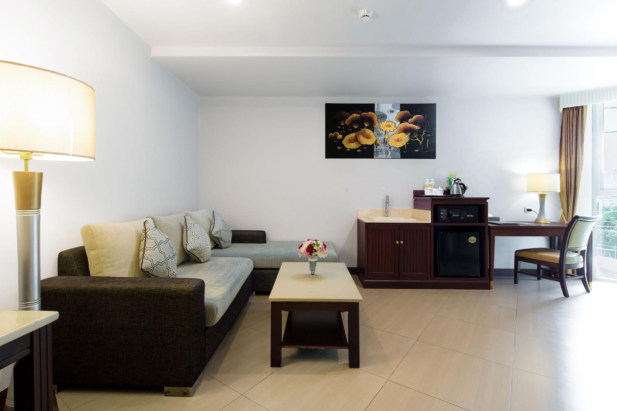 Aiyara Grand Hotel Pattaya Luaran gambar