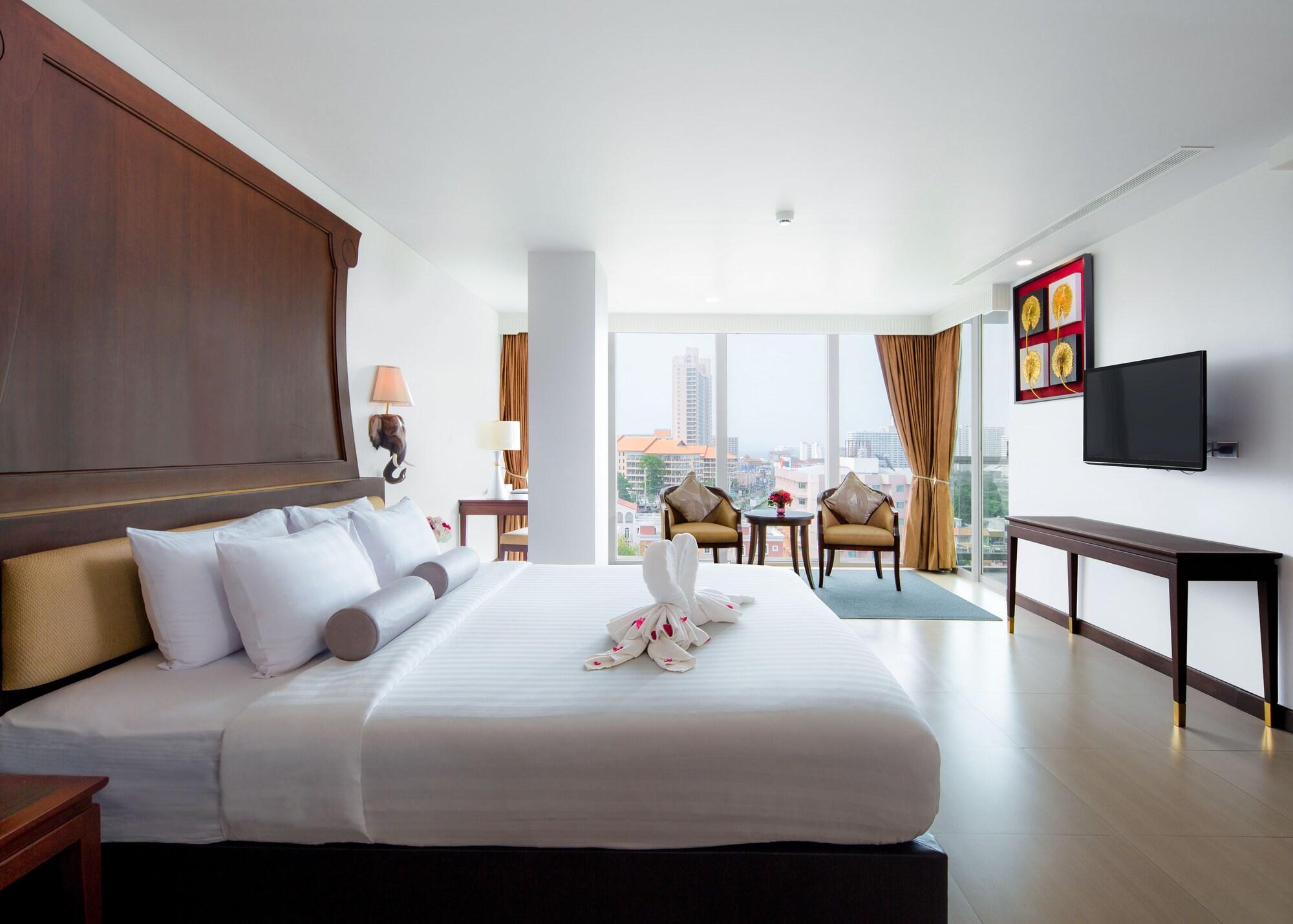 Aiyara Grand Hotel Pattaya Luaran gambar
