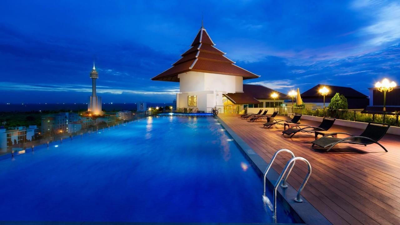 Aiyara Grand Hotel Pattaya Luaran gambar